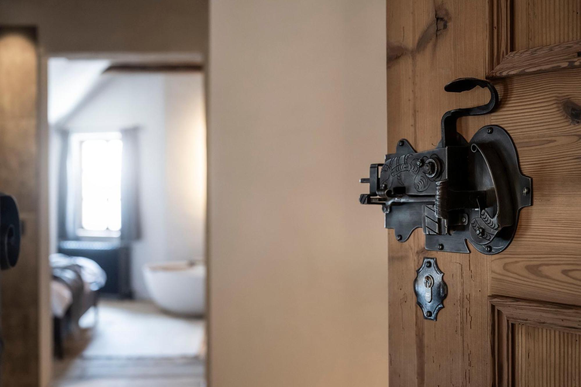 Hotel Ansitz Steinbock Вилландро Экстерьер фото