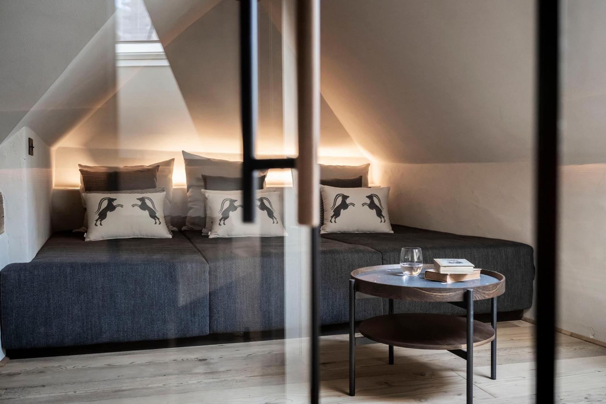 Hotel Ansitz Steinbock Вилландро Экстерьер фото